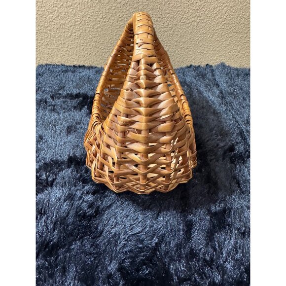 Vintage 1960's Rattan Woven Wicker WILLOW Gondola Gathering Basket Small 7" X7" - Picture 2 of 6